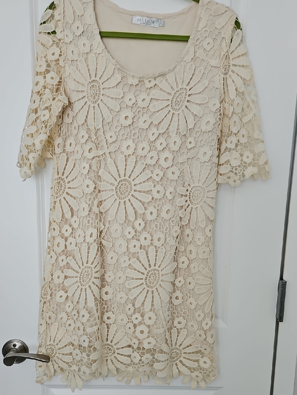 Solitaire Cream Floral Crochet Shift Dress